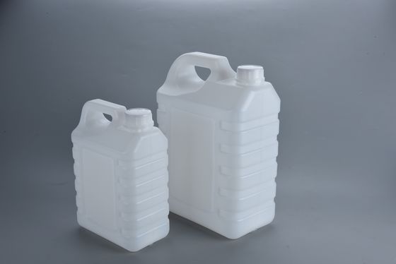 2.5L White HDPE Plastic Jerry Can With Tight Head And Screw Lid For Customization
